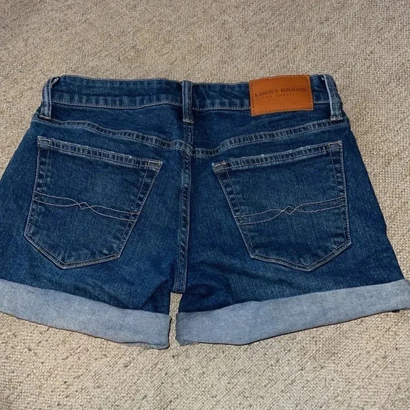 Lucky Brand denim shorts - size 0 - H - Picture 3 of 5